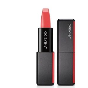 Shiseido modern matte powder lipstick in ‘sound check’